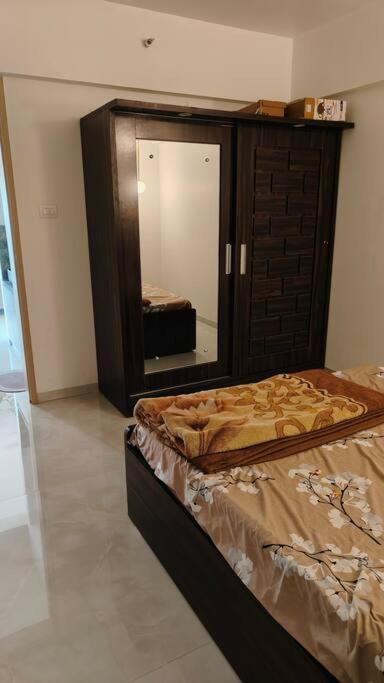 Apartment The 1
